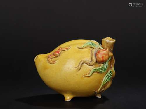 "Four drops of water - yellow glaze peach shapeSpecific...