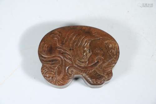 Gall woodcarving pictographic incense boxSize: 10 cm long, 7...