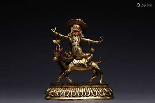 , copper and gold shi dharma statues, 23 cm high, 18.5 cm lo...