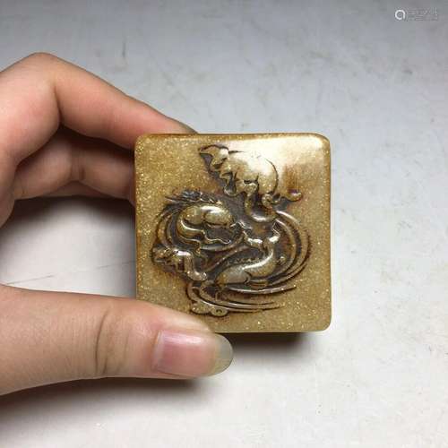 Chinese Natural Shoushan Stone Hand carved  Seal 30121