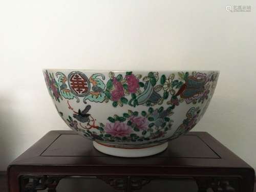 Large Antique Chinese Famille Rose Porcelain Bowl