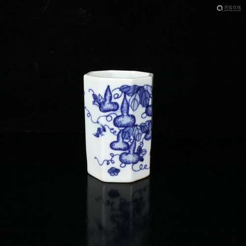 Chinese Blue and white Porcelain Handmade Exquisite Brush Po...