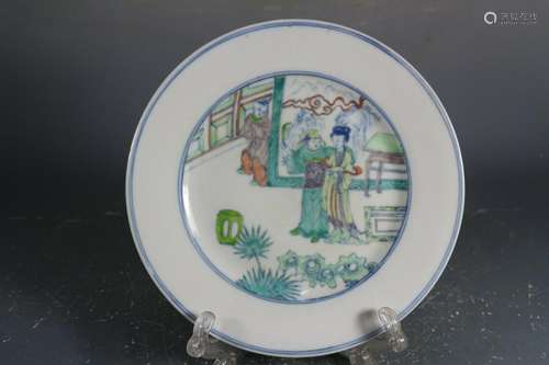 Beautiful chinese dou-cai porcelain plate