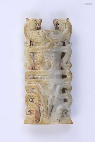 A CHINESE ARCHAIC JADE STONE CARVING