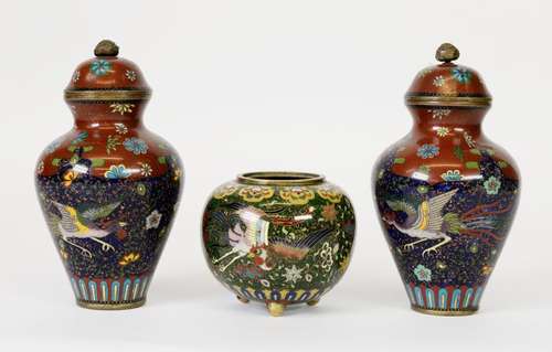 PAIR OF EARLY 2OTH CENTURY CLOISONNE BALUSTER VASE AND COVER...