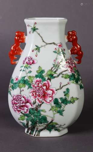 CHINESE FAMILLE ROSE PORCELAIN VASE, tear shaped, with two r...