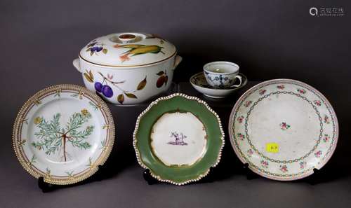 SMALL GROUP OF ROYAL WORCESTER AND ROYAL COPENHAGEN PORCELAI...