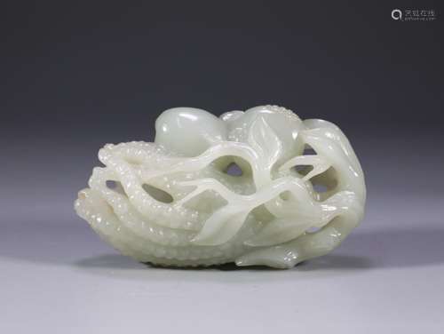 Hetian jade sanduo the piecesSize: 8.8 * 3.4 * 5 cm weighs 1...