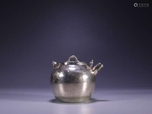 Sterling silver teapotSize: 8.4 * 7.5 * 7.3 cm weighs 270 g.