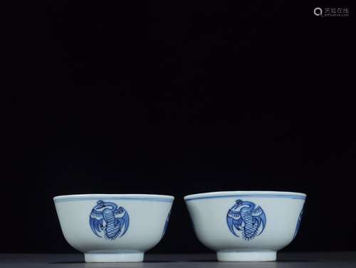 Blue and white beast bird bowl of a coupleSpecification: hig...