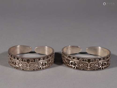 Sterling silver beast grain bracelet a couple.Specification:...