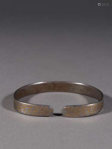 Silver bracelet gold decorative pattern.Article specificatio...