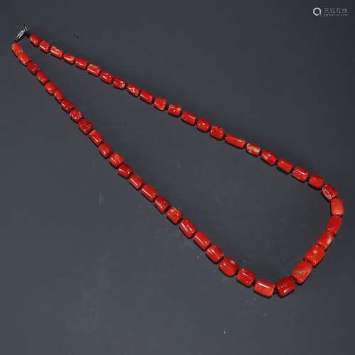 Sardines coral necklaceSpecification: bead diameter 0.9 * 0....