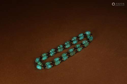 Cicada, turquoise bead necklaceSize: 0.9 x1.4 cm and weighs ...