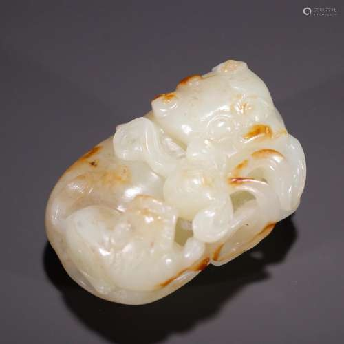 Hetian jade, seed makings double lion play the ballSpecifica...