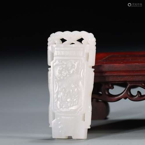 Old: hetian jade chess playing piano accessoriesSpecificatio...