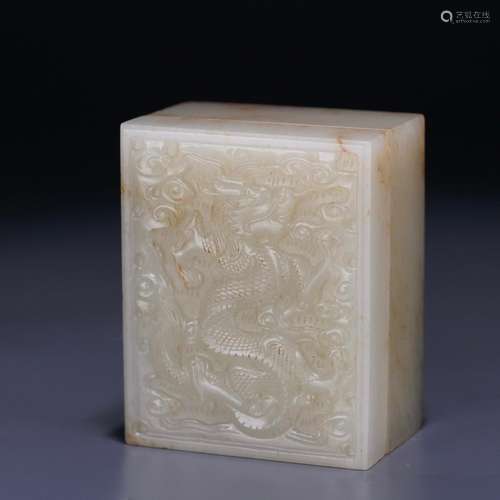 : hetian jade YunLongWen cover boxLength: 5.7 cm. Width: 4.6...