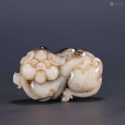 : hetian jade pigSize: 9 cm long. 5 cm tall4 cm wide, weighs...