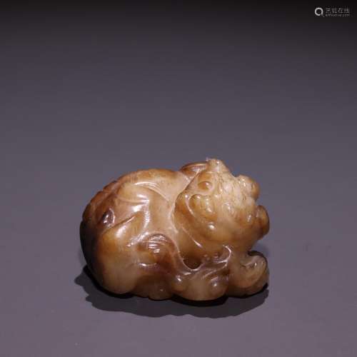 Old hetian jade lion carvingsSpecification: high 2.8 cm wide...