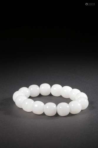 Xinjiang hotan white jade hand stringSize: 1.3 cm in diamete...