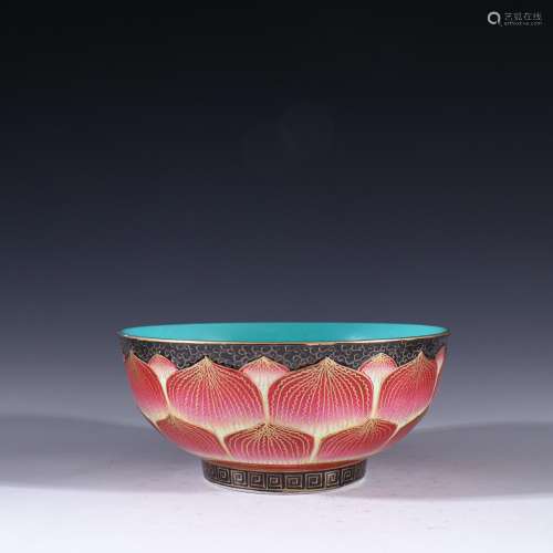 Red lotus pattern bowl around itSpecification: high 7 cm dia...