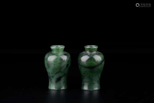 , hetian jade xiaomei bottles of a pairSize: 9 cm high weigh...