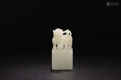 : hetian jade lion play ball sifang printingWidth: 3.7 cm hi...