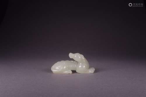 , hotan jade lying dogSize: 8.2 x3.1 x3.9 cm and weighs 93.8...