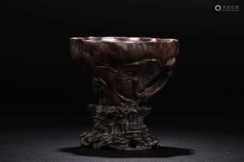 Cup: Chen xiang diao lotus leafLong 12 cm wide, 9.3 cm high,...