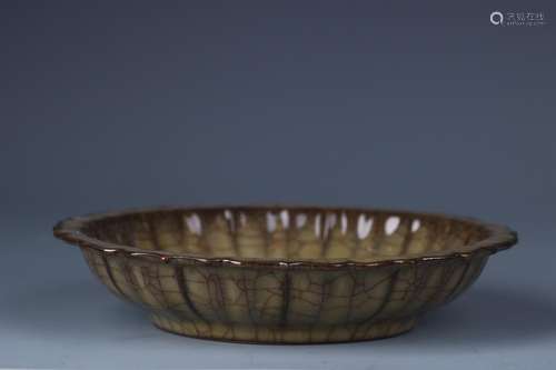 Brother, glaze kwai plateSize: 5 cm diameter 20 cm weighs 49...