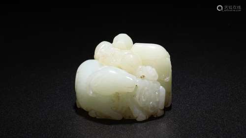 : three Yang kaitai, hotan jade piecesDiameter: 5.3 cm high,...