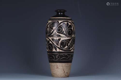 , magnetic state kiln carved plum bottleSize: 35 cm high abd...