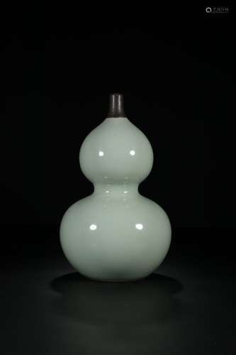 , "" powder blue glaze tin-coat gourd bottle mouth...