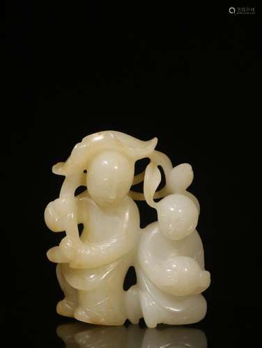 Hetian jade hand-carved lad pieces in handSize: 8.3 cm high,...