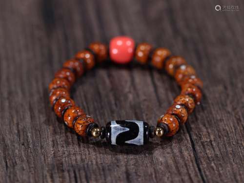 canine teeth day bead cheng bodhi hand stringSpecification: ...