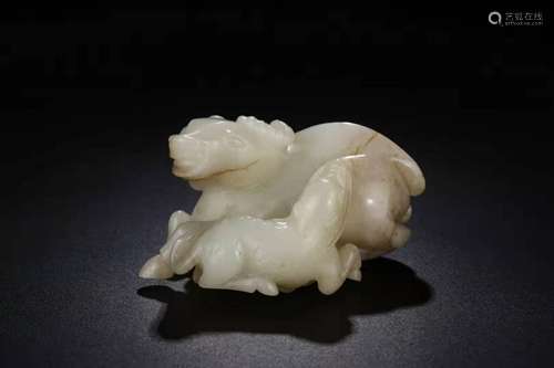 : hetian jade wring furnishing articlesSize: 4.3 cm high, 8....