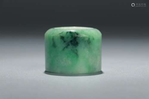 Jade: BanZhiSize: 2.5 cm high 3.4 cm wide, 40 gBanZhi cylind...