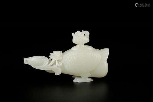 , hotan jade even water jarSize: 13 x 4 x 8 cm weight: 302 g...