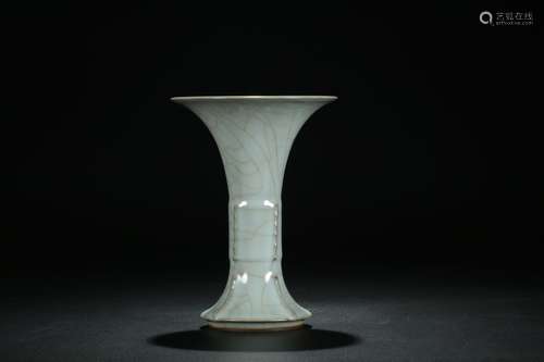 , copy officer glaze vase with flowersSize: 17 diameter 12.5...