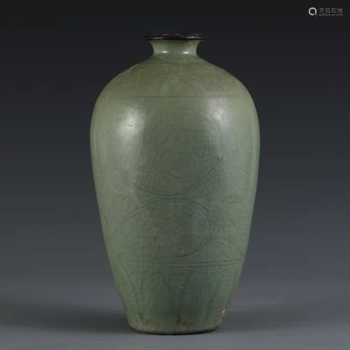 , green glazed flask26 size, high 13.7 cm in diameter weighs...