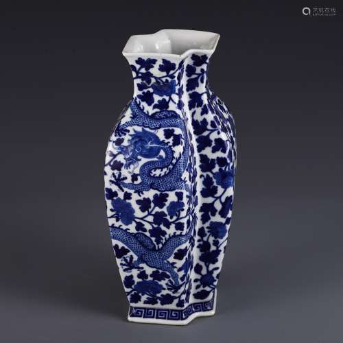 Blue and white dragons and phoenixes, grain bottleSize, high...