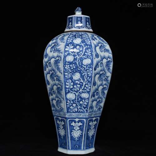 Blue and white fruits and grain eight Fang Mei bottle x28 54