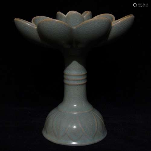 Your kiln azure glaze 16.5 x16 lotus lamp