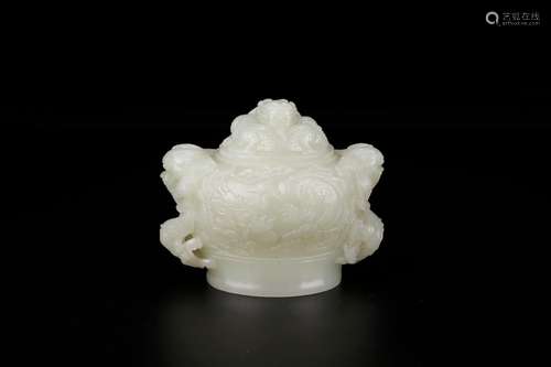 , hotan Bai Yushuang ear furnace dragon patternSize: 10 to 1...