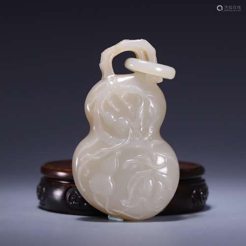 Hetian jade gourd shape cover box, size: 9.5 * * * * 5.6 2.4...