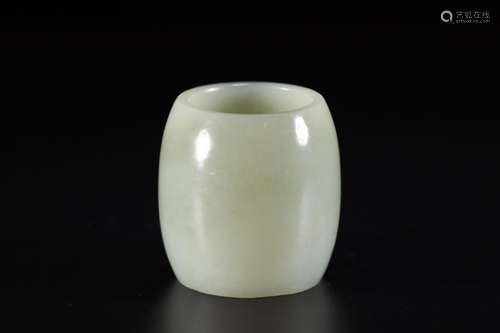 Hetian jade cupSpecification: high 5.7 cm, 5.6 cm wide. The ...