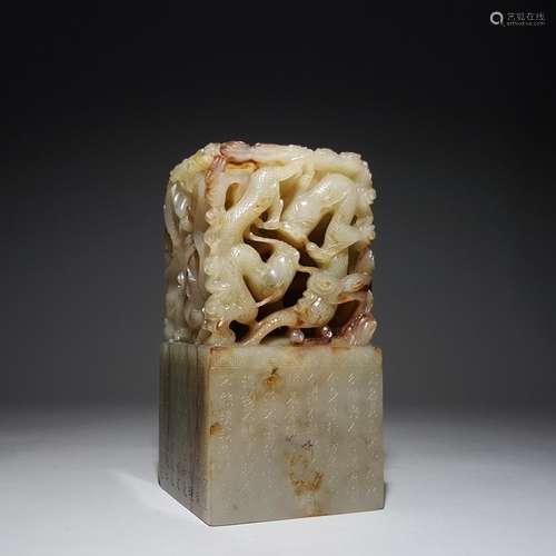 Hetian jade carving seals, KowloonSize: 11.2 * 5.8 * 5.8 cmW...