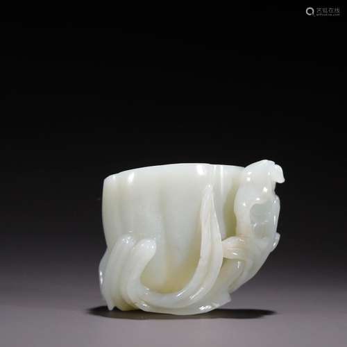 Old, hetian jade one inexpensive water jarSpecification: hig...