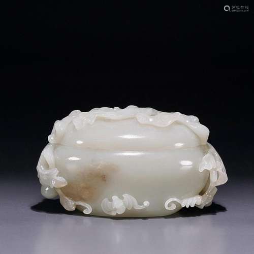 CHINESE HETIAN JADE COVERED BOX WITH CARVED 'BAT AND DOU...