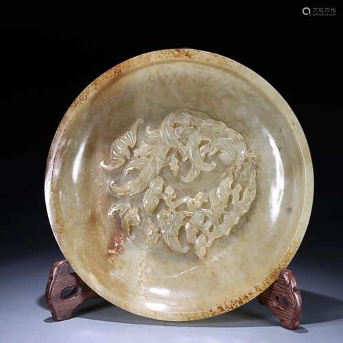 CHINESE HETIAN JADE CHARGER WITH CARVED 'BAT'